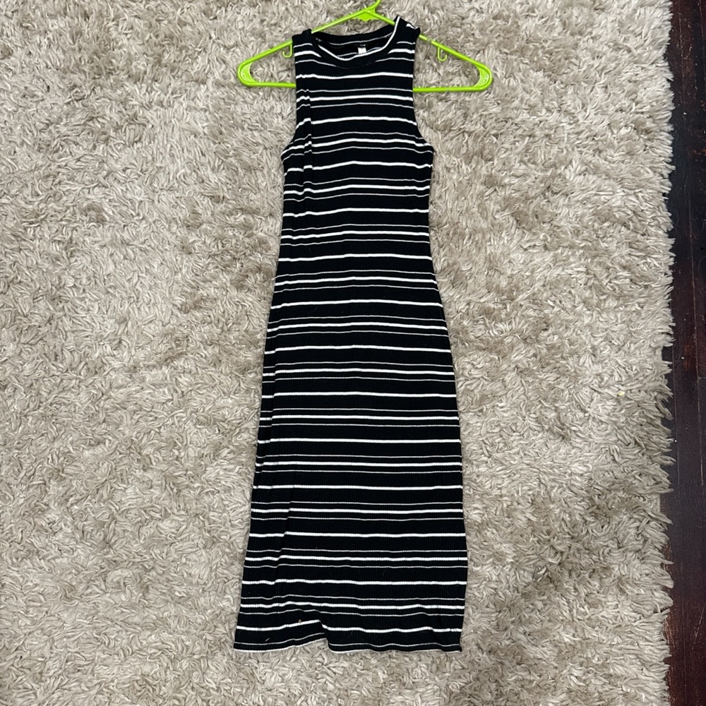 Xhilaration Black and White Striped V-Neck Top
